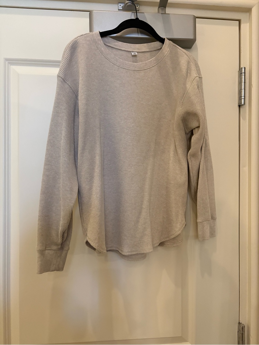 Uniqlo Cream Waffle Crewneck Sweater - Picture 3 of 6